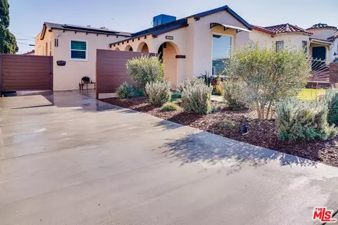 8948 Dalton Ave, Los Angeles, CA 90047