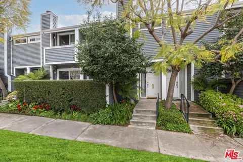 11672 Missouri Ave, Los Angeles, CA 90025