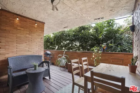 125 N Allen Ave #122, Pasadena, CA 91106