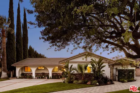 16964 Paulette Pl, Granada Hills, CA 91344