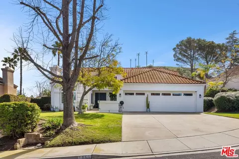 3868 Hunters Grove Ct, Moorpark, CA 93021