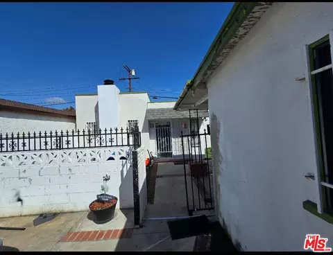 611 W 109th St, Los Angeles, CA 90044