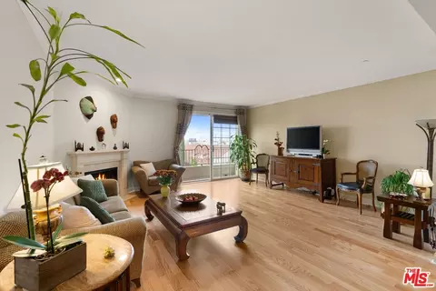 1830 Pelham Ave #404, Los Angeles, CA 90025