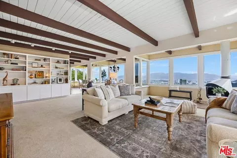3230 Wrightwood Dr, Studio City, CA 91604