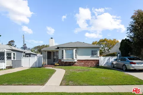 2956 Kelton Ave, Los Angeles, CA 90064