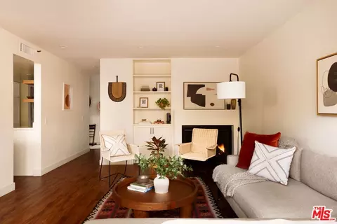 Living - 500 E Del Mar Blvd #32, Pasadena, CA 91101 photo 2 of 3