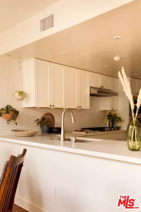 Kitchen - 500 E Del Mar Blvd #32, Pasadena, CA 91101 photo 5 of 5