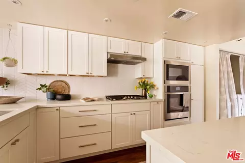 Kitchen - 500 E Del Mar Blvd #32, Pasadena, CA 91101 photo 2 of 5