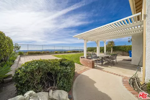 19588 Shadow Glen Cir, Porter Ranch, CA 91326