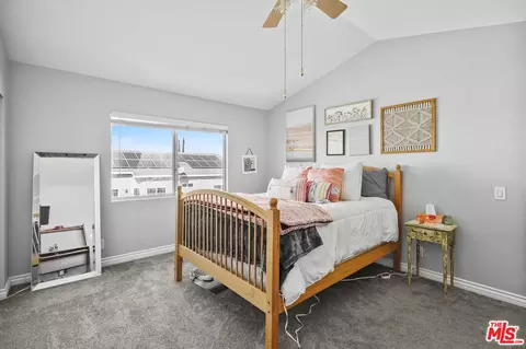 Bedroom - 20149 Fallen Leaf Dr, Perris, CA 92570 photo 5 of 6