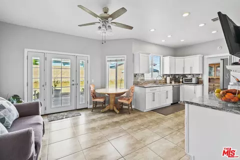 Entry Way - 20149 Fallen Leaf Dr, Perris, CA 92570 photo 2 of 6