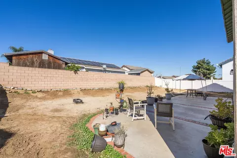 Exterior - 20149 Fallen Leaf Dr, Perris, CA 92570 photo 6 of 9