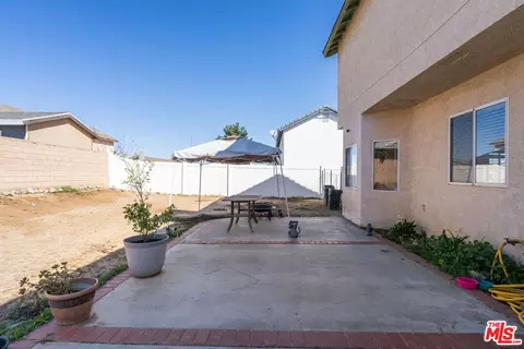 Exterior - 20149 Fallen Leaf Dr, Perris, CA 92570 photo 7 of 9