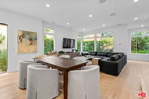 12970 Discovery Crk, Los Angeles, CA 90094