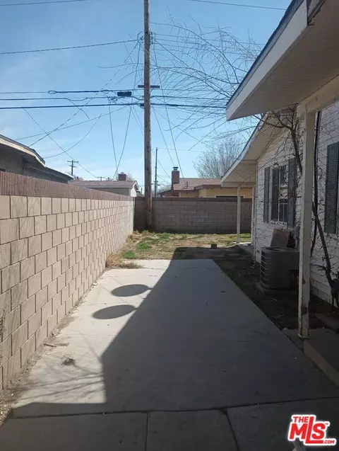 Exterior - 43736 Higbee Ave, Lancaster, CA 93534 photo 2 of 2