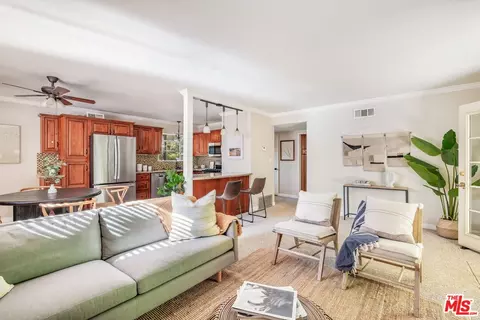 11846 Garber St, Lake View Terrace, CA 91342