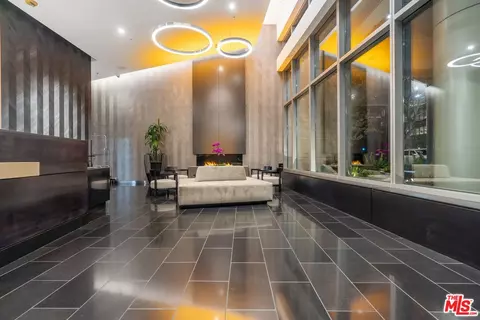 1155 S Grand Ave #1101, Los Angeles, CA 90015