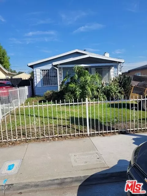 315 W 120th St, Los Angeles, CA 90061