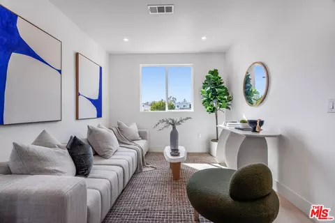 5832 David Ave #1/2, Los Angeles, CA 90034