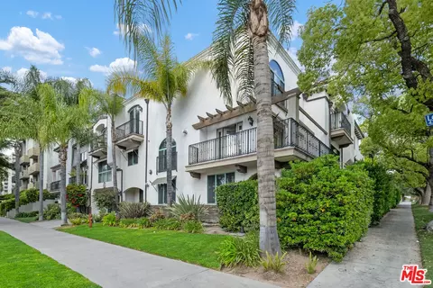 4301 Los Feliz Blvd #8, Los Angeles, CA 90027