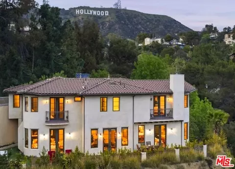 6347 Rodgerton Dr, Los Angeles, CA 90068