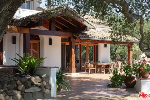 1 Old Topanga Canyon Rd, Topanga, CA 90290