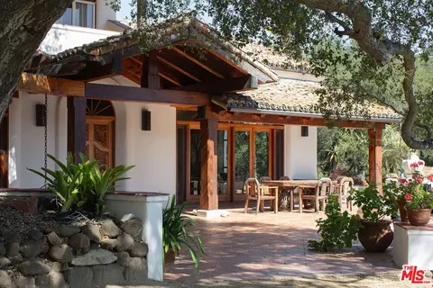 1 Old Topanga Canyon Rd, Topanga, CA 90290