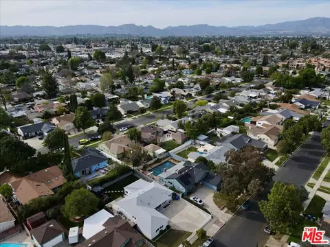 7421 Hatillo Ave, Winnetka, CA 91306 photo 25