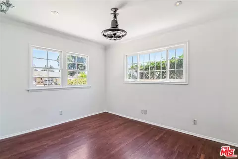 7421 Hatillo Ave, Winnetka, CA 91306 photo 14