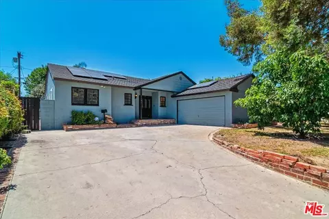 7421 Hatillo Ave, Winnetka, CA 91306 photo 2