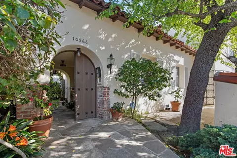 10966 Strathmore Dr #1, Los Angeles, CA 90024