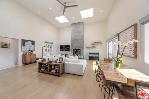 Other - 710 4th Ave #1, Venice, CA 90291 photo 3 of 4