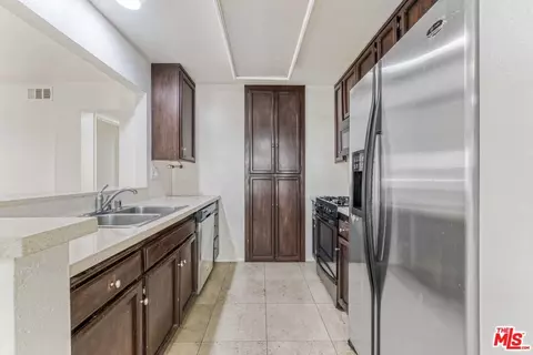 2053 Majorca Dr, Oxnard, CA 93035 photo 5