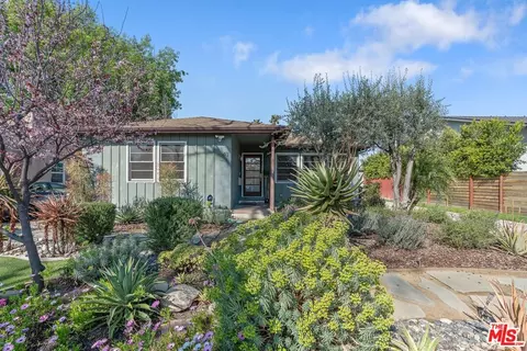 4843 Stern Ave, Sherman Oaks, CA 91423