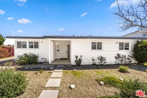 7906 Elmer Ave, Sun Valley, CA 91352