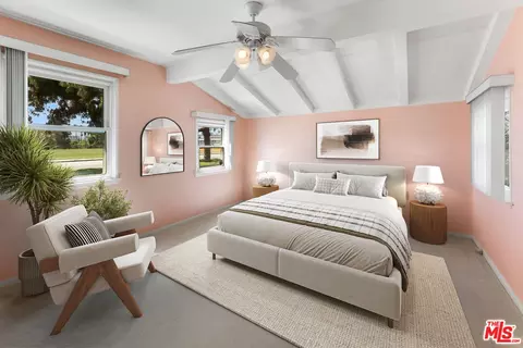 5210 Ventura Canyon Ave, Sherman Oaks, CA 91401