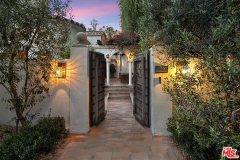 1829 Courtney Ave, Los Angeles, CA 90046