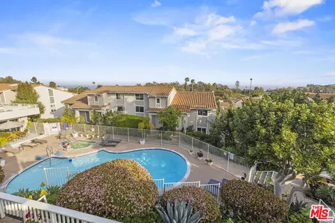 28256 Rey De Copas Ln, Malibu, CA 90265