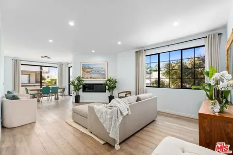5100 Via Dolce #209, Marina Del Rey, CA 90292