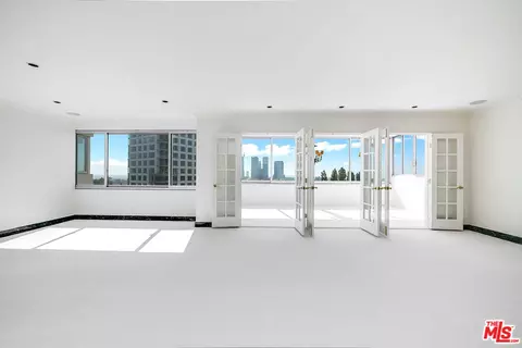 875 Comstock Ave #9D, Los Angeles, CA 90024