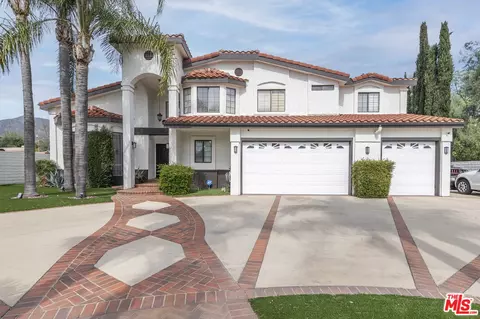 13240 Woodcock Ave, Sylmar, CA 91342