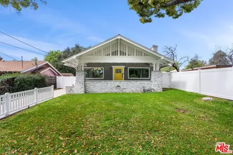 1027 N Summit Ave, Pasadena, CA 91103 photo 1