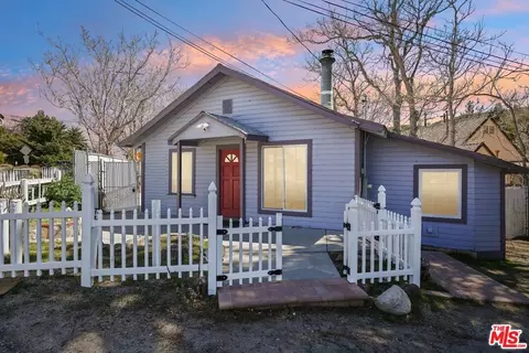 17506 Elizabeth Lake Rd, Lake Hughes, CA 93532