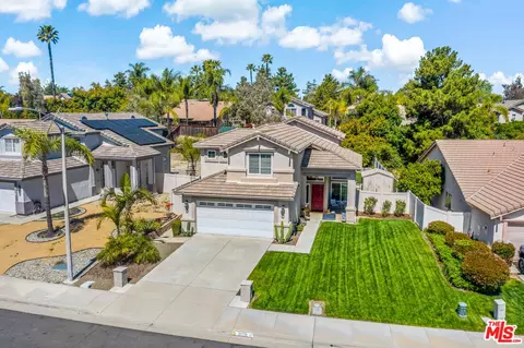 View/Area - 31718 Corte Cardenas, Temecula, CA 92592 photo 1 of 12