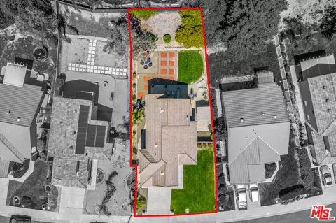 View/Area - 31718 Corte Cardenas, Temecula, CA 92592 photo 3 of 12