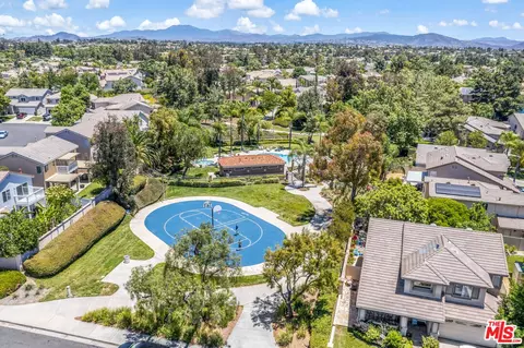 View/Area - 31718 Corte Cardenas, Temecula, CA 92592 photo 12 of 12