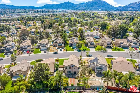 View/Area - 31718 Corte Cardenas, Temecula, CA 92592 photo 6 of 12