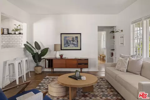 10536 Pinewood Ave, Tujunga, CA 91042 photo 6