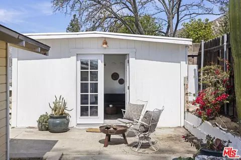10536 Pinewood Ave, Tujunga, CA 91042 photo 25