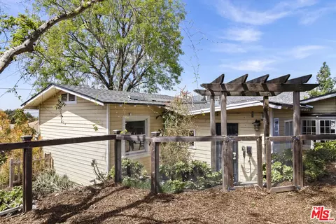 10536 Pinewood Ave, Tujunga, CA 91042 photo 31